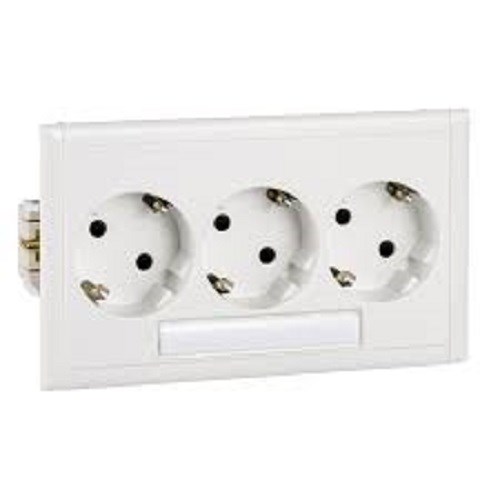 Stikkontakt CYB 3 veis uttak 230V master TEK123 Schneider Electric