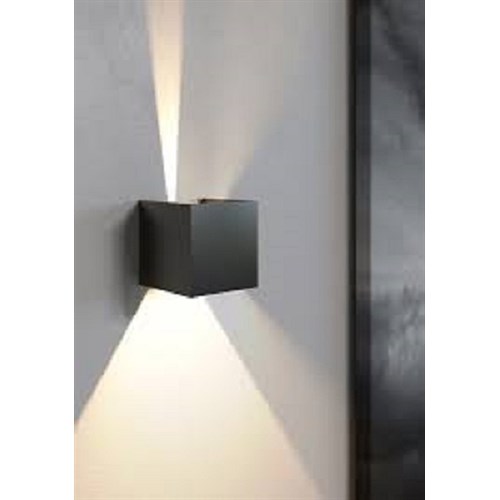 UTELAMPE VEGG LEK C 6,8W 542lm 3000K SORT IP54 Beneito